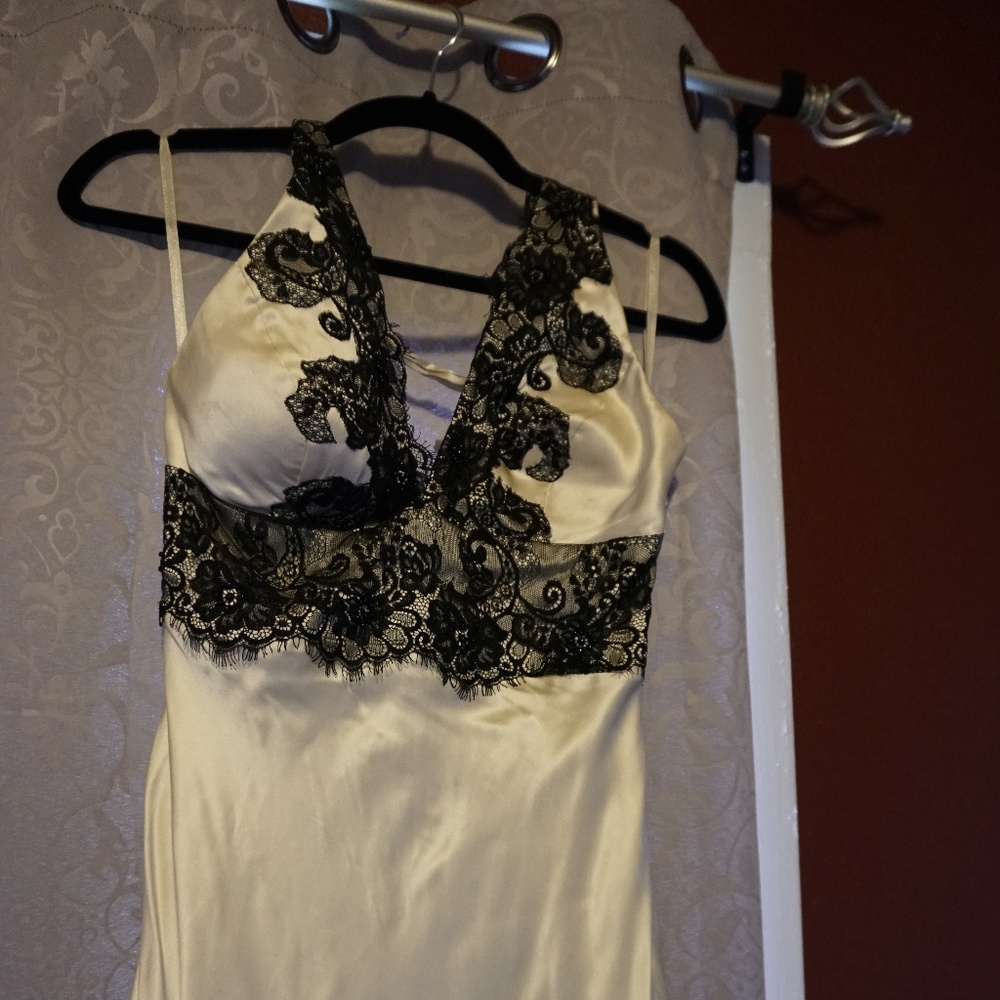 WHBM 100% silk self halter dress Tags still attach